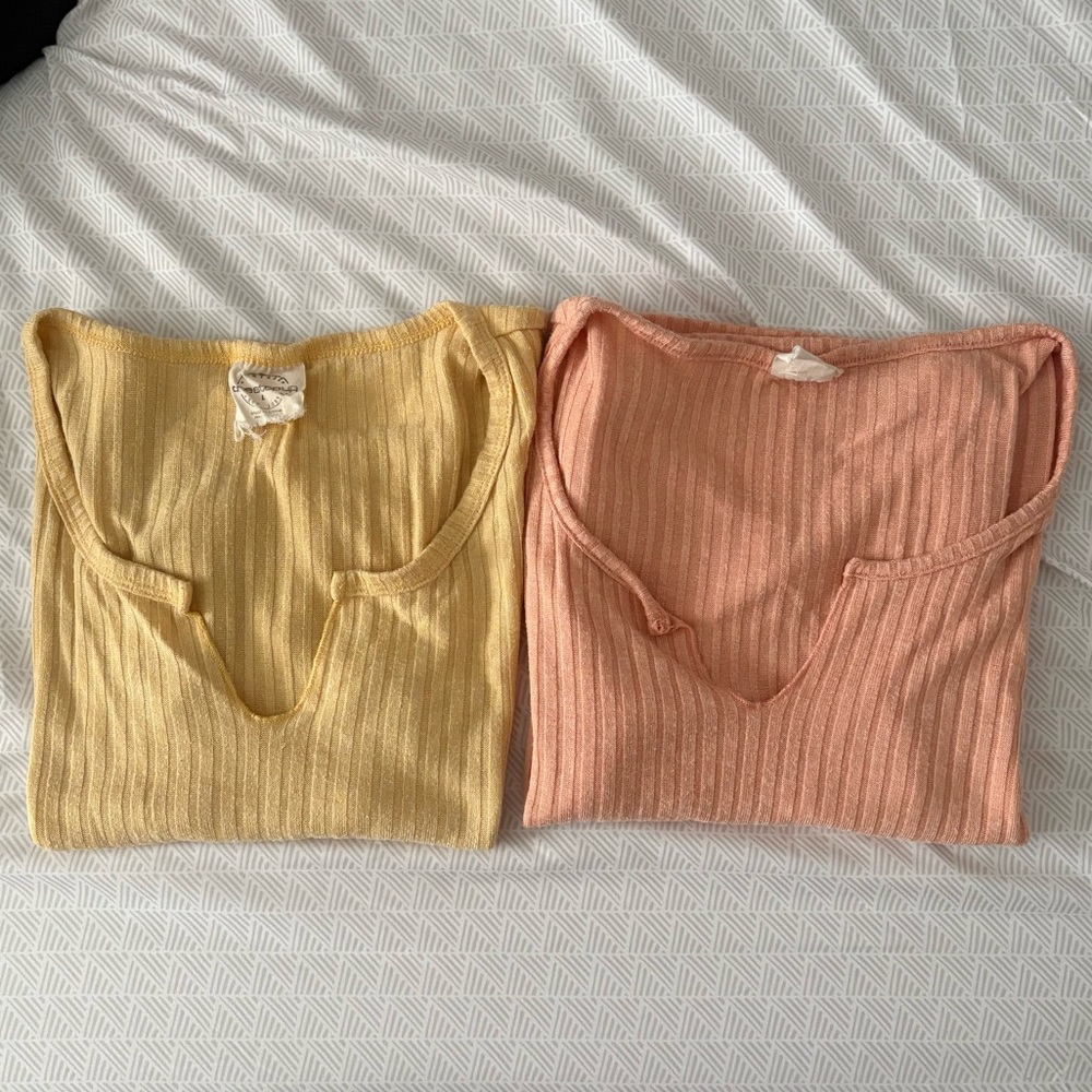 Vintage One Step Up Yellow and Orange Ribbed Knit V-neck Tops Size Large